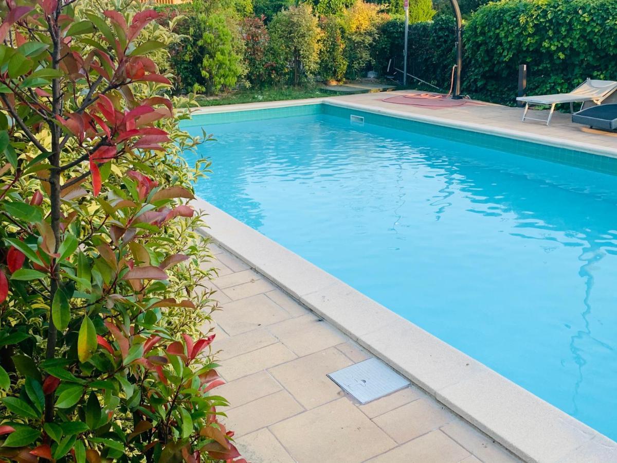 Charming Attic Apartment With Balcony & Swimming Pool Desenzano del Garda Extérieur photo